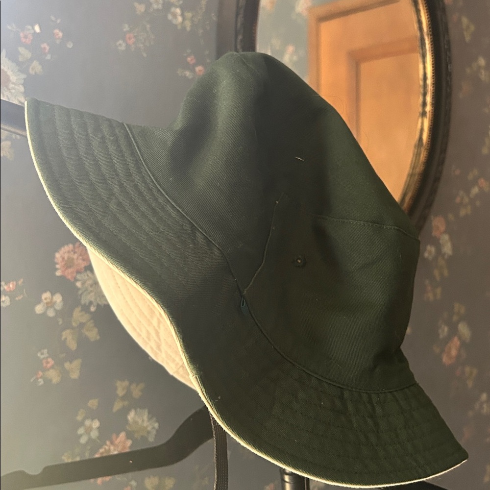 SUN HAT/ rain hat / lg / unisex/ new/ toggle straps/ adj/ reversible/toggles off - Picture 10 of 13